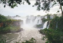 El ministro de Turismo de Misiones cuestionó a Adorni por un nuevo recorte a Parques Nacionales