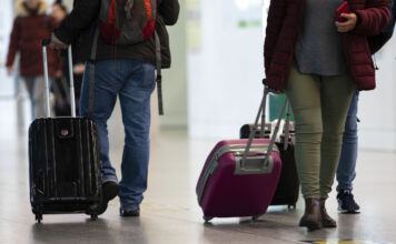 La inteligencia artificial toma el control del equipaje en los aeropuertos: eficiencia, vigilancia y nuevas polémicas