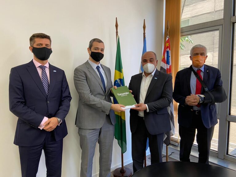Tucumán gestiona vuelos con San Pablo y exhibe su oferta turística en Brasil