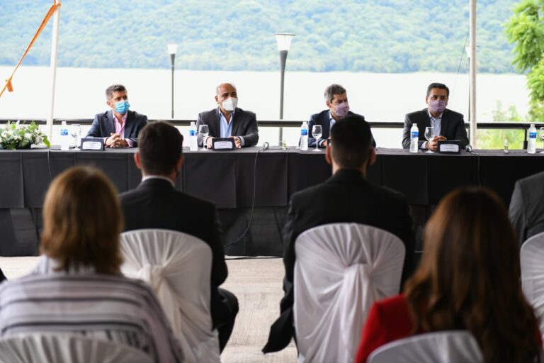 Manzur y Lammens inauguraron las obras de revalorización de El Cadillal