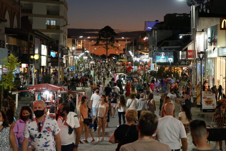 «El balance de la temporada es muy positivo para Villa Gesell, superamos los 800 mil turistas»