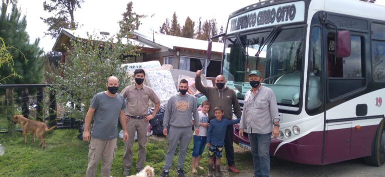 Teleférico Cerro Otto entregó las donaciones recibidas para los pobladores de la Comarca Andina