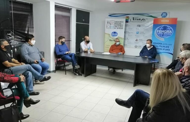 Río Negro: la ministra Martha Vélez se reunió con el Ente Mixto de Promoción Turística de Viedma<br />
<b>Deprecated</b>: strip_tags(): Passing null to parameter #1 ($string) of type string is deprecated in <b>/var/www/wp-content/themes/Newspaper/loop-single.php</b> on line <b>64</b><br />
Río Negro: la ministra Martha Vélez se reunió con el Ente Mixto de Promoción Turística de Viedma
