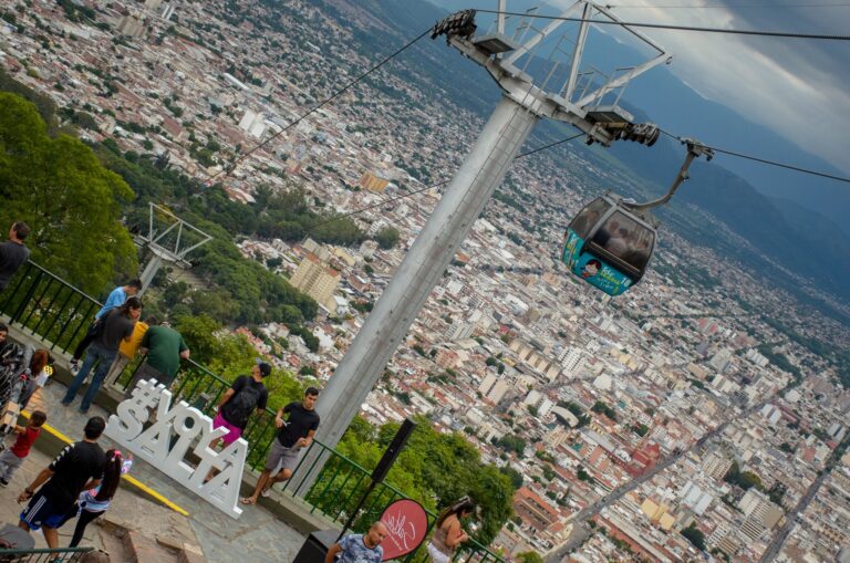 El turismo generó un impacto económico de $286 millones durante el fin de semana en Salta<br />
<b>Deprecated</b>: strip_tags(): Passing null to parameter #1 ($string) of type string is deprecated in <b>/var/www/wp-content/themes/Newspaper/loop-single.php</b> on line <b>64</b><br />
El turismo generó un impacto económico de $286 millones durante el fin de semana en Salta