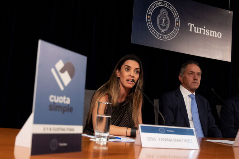 Crueldad sin límites: Yanina Martínez echó a trabajadores de Turismo en plena Semana Santa, pero… ¿sus amigas siguen?