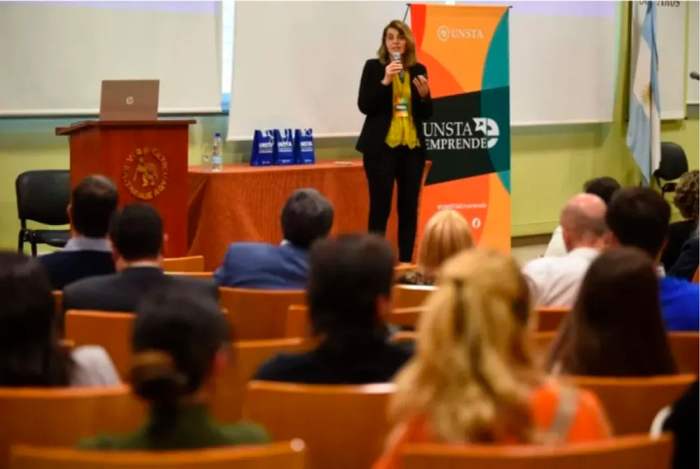 UNSTAEMPRENDE202501