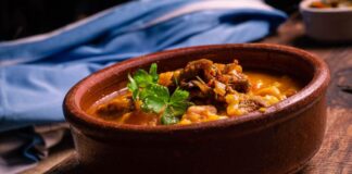 Córdoba celebra el 25 de Mayo con locro, tradición y grandes fiestas populares en toda la provincia