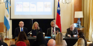 Scioli destacó en Chile la intención de hacer del turismo un factor de integración regional
