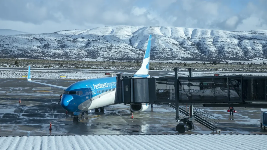 Aerolineas Argentinas AR Bariloche