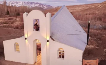 La capilla Nuestra Señora del Carmen de Lileo, símbolo de fe para los trashumantes del norte neuquino