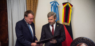 Frigerio desarrollará una agenda estratégica en el Puerto de Hamburgo para potenciar las exportaciones entrerrianas