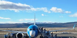 Chubut recibió el vuelo inaugural entre Córdoba y Esquel y fortalece la promoción turística de la cordillera