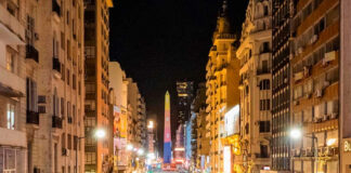 La Avenida Corrientes se suma a la galería de recorridos disponibles en Conociendo BA Autoguiado
